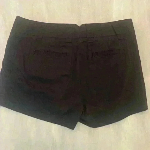 J. Crew Classic Chino Black Shorts 3 inch inseam Exc Con size 6 - Picture 7 of 8